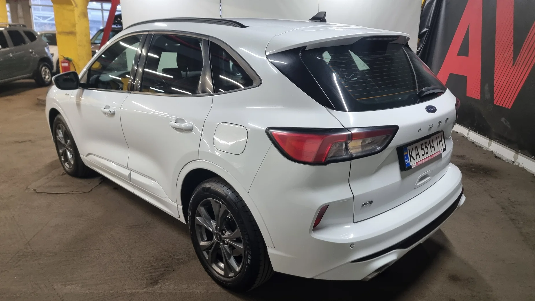 Ford Kuga photo